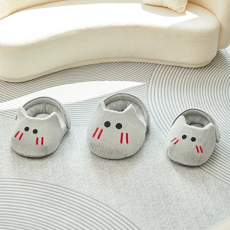 Discover the Comfort of the Portable Plush Slipper Cat Bed